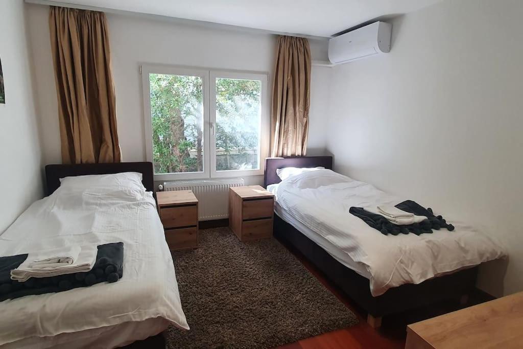 Novi Escape 2 Beachfront 4 Star Apartment 诺维·维诺多尔斯基 外观 照片